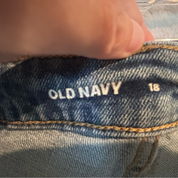 Old Navy Women’s Plus Jeans Size 18 Blue Mid Rise Straight Leg Stretch Denim - Picture 2 of 9